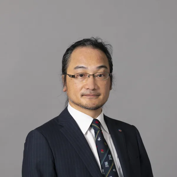 山根 信二